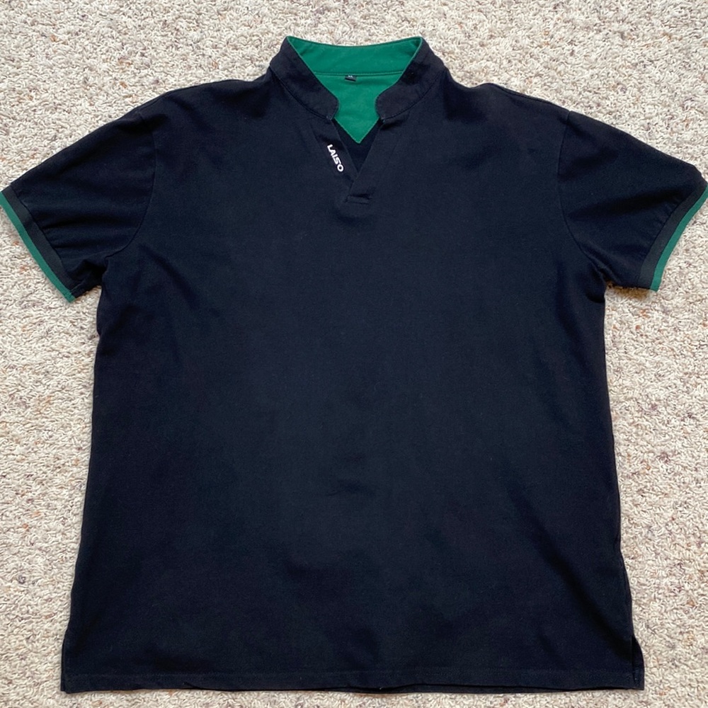 Mens XL Laiso shirt.